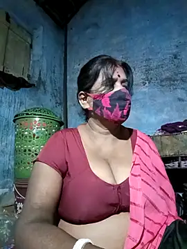 Snapshot of parioo7 chatting on 10.07.25 parioo7 online show from 10.07.25