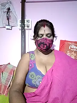 Snapshot of parioo7 chatting on 10.25.25 parioo7 online show from 10.25.25