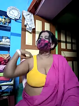 Snapshot of parioo7 chatting on 10.26.25 parioo7 online show from 10.26.25