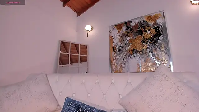 MaryLewis  online show from 12.31.24