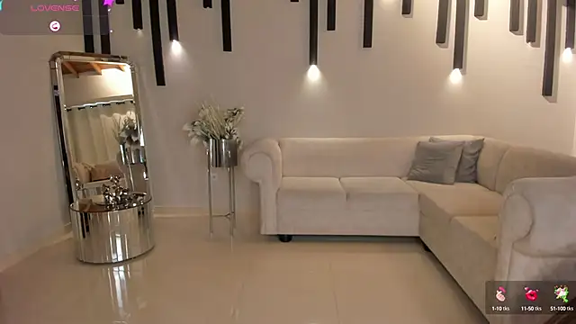 MaryLewis  online show from 03.03.25