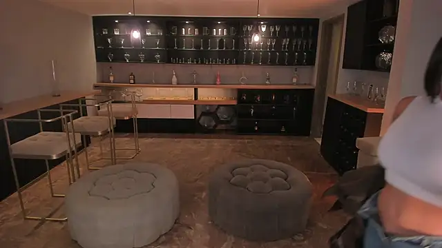 KateSunder online show from 11.21.25