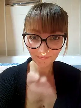 MissMialicious online show from 02.11.25