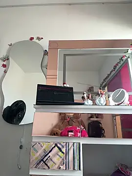 jailyncam  online show from 12.15.25