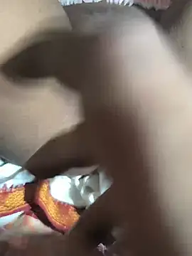 Snapshot of pariraj001 chatting on 06.26.26 pariraj001 online show from 06.26.26