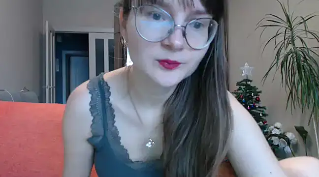 Snapshot of KiraGoldens chatting on 01.31.25 KiraGoldens online show from 01.31.25