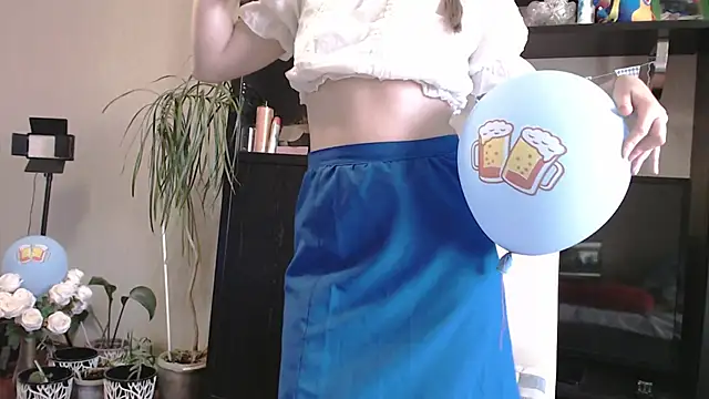 KiraGoldens online show from 09.26.25