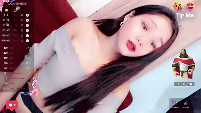 amomentoflust69 online show from 03.28.26