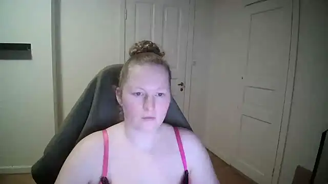 Girlnina-1995 online show from 02.06.25