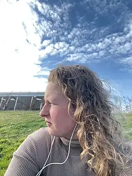 Girlnina-1995 online show from 03.07.25