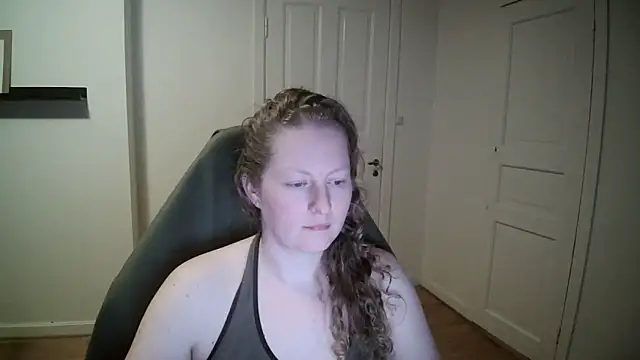 Girlnina-1995 online show from 03.17.25