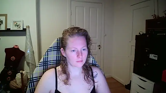 Girlnina-1995 online show from 01.19.26