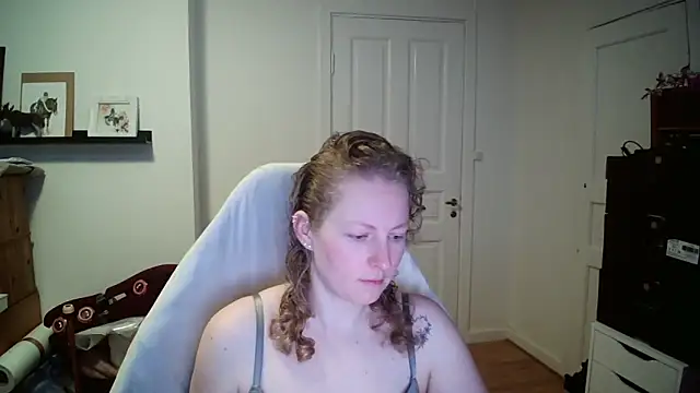 Girlnina-1995 online show from 02.13.26