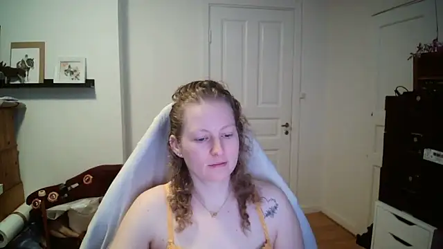 Girlnina-1995 online show from 02.24.26