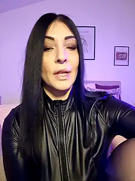 AryaSummersReal online show from 02.21.25