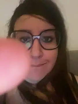 Snapshot of Fatimarocaine chatting on 12.31.24 Fatimarocaine online show from 12.31.24