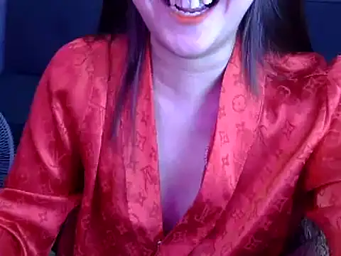 Bee 2k online show from 12.19.25