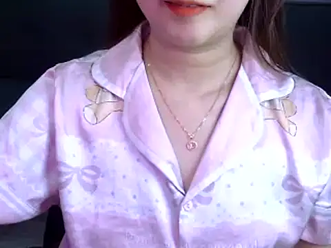 Snapshot of Bee_2k chatting on 02.03.26 Bee 2k online show from 02.03.26