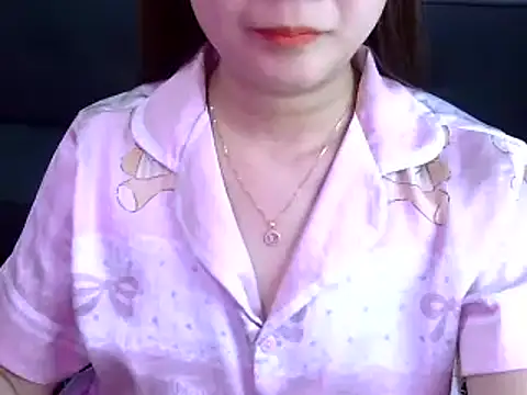 Snapshot of Bee_2k chatting on 02.03.26 Bee 2k online show from 02.03.26