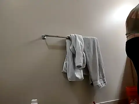 eatmeplease44 online show from 01.17.25