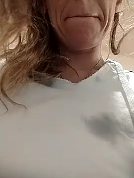 eatmeplease44 online show from 09.09.25