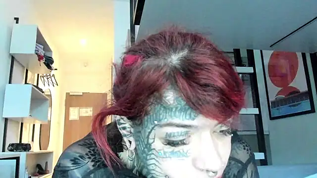 Snapshot of tamarapervert chatting on 02.19.25 tamarapervert online show from 02.19.25