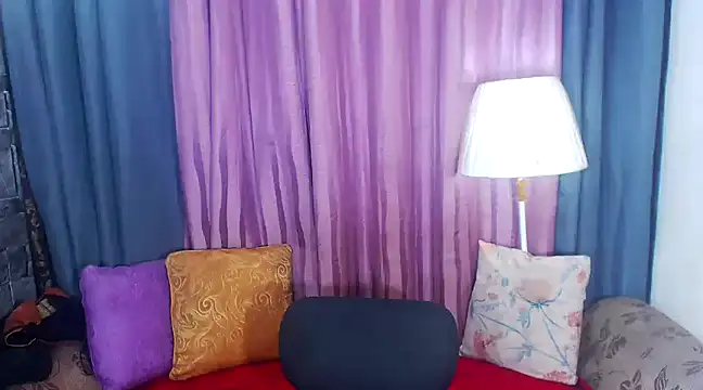 ELLIZABETHFORCUMXX online show from 01.28.25