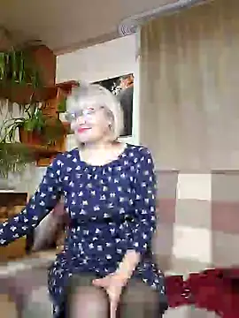 Snapshot of IrmaRose chatting on 02.20.25 IrmaRose online show from 02.20.25
