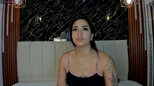 Snapshot of Tamara-evans chatting on 06.23.26 Tamara-evans online show from 06.23.26