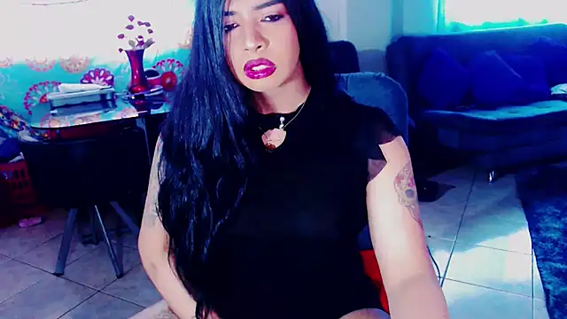 Snapshot of violet_bigcock774 chatting on 02.25.25 violet bigcock774 online show from 02.25.25
