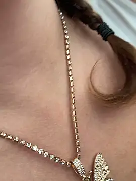 Snapshot of Samantha_official chatting on 02.23.25 Samantha official online show from 02.23.25