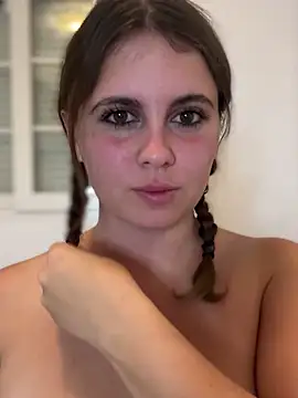 Snapshot of Samantha_official chatting on 03.01.25 Samantha official online show from 03.01.25