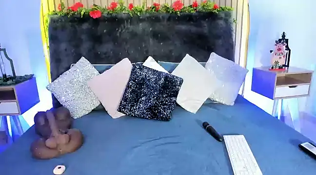 Karlagonzales  online show from 12.27.24