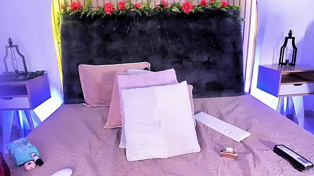 Karlagonzales  online show from 01.12.25