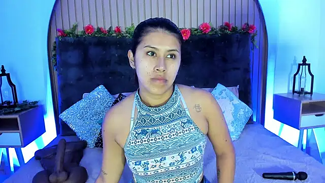 Karlagonzales  online show from 11.14.25