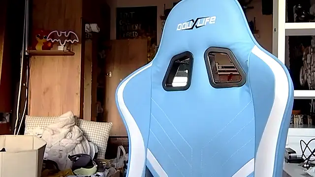 Snapshot of karo123421 chatting on 03.11.26 karo123421 online show from 03.11.26