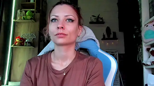 Snapshot of karo123421 chatting on 04.03.26 karo123421 online show from 04.03.26