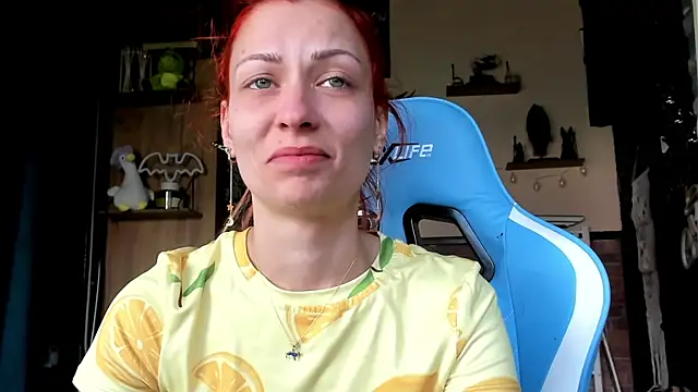 Snapshot of karo123421 chatting on 04.10.26 karo123421 online show from 04.10.26