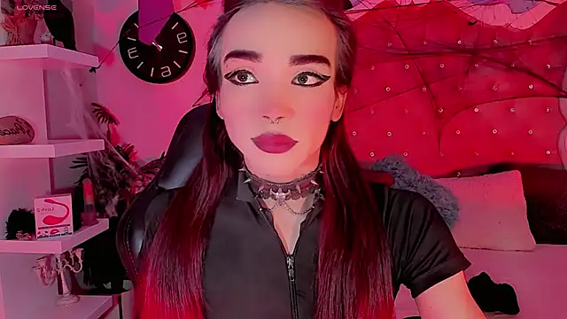 Snapshot of LeyXandrabraz chatting on 10.28.25 LeyXandrabraz online show from 10.28.25