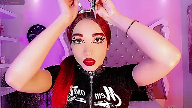 Snapshot of LeyXandrabraz chatting on 02.02.26 LeyXandrabraz online show from 02.02.26