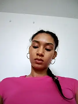 Leaberry online show from 10.12.25