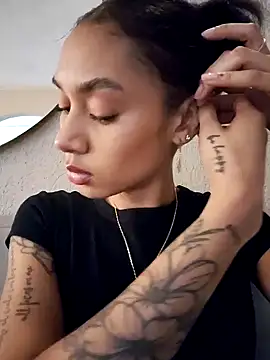 Leaberry online show from 02.23.26