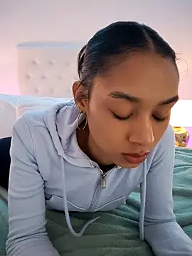 Leaberry online show from 02.25.26