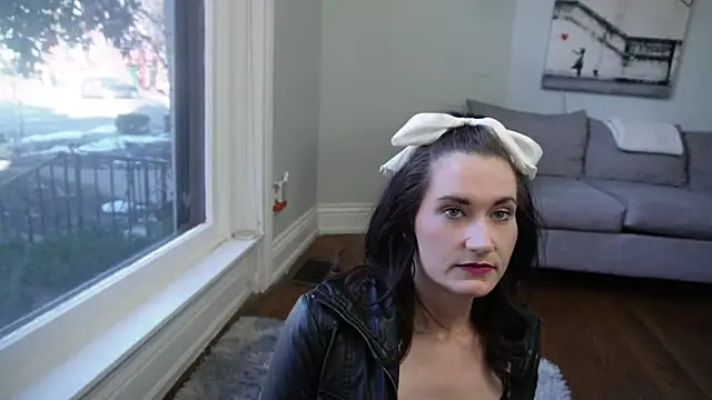 Snapshot of RhiCon chatting on 01.29.25 RhiCon online show from 01.29.25