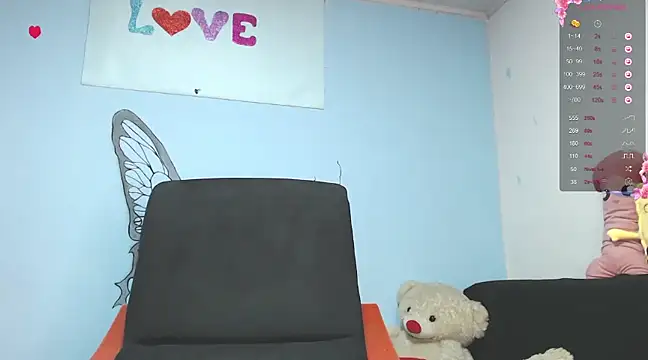 Annyee1 online show from 03.22.25