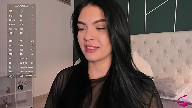 Veronicalanx1 online show from 10.15.25