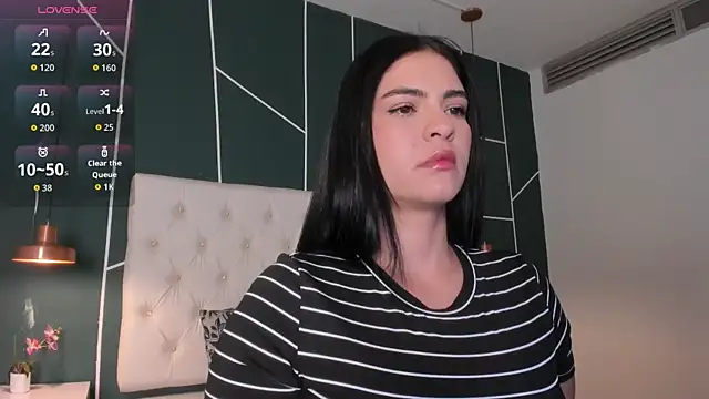 Veronicalanx1 online show from 12.17.25