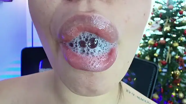 lisbet21x online show from 12.31.24