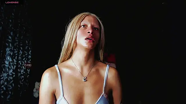 Summer XO online show from 01.27.25