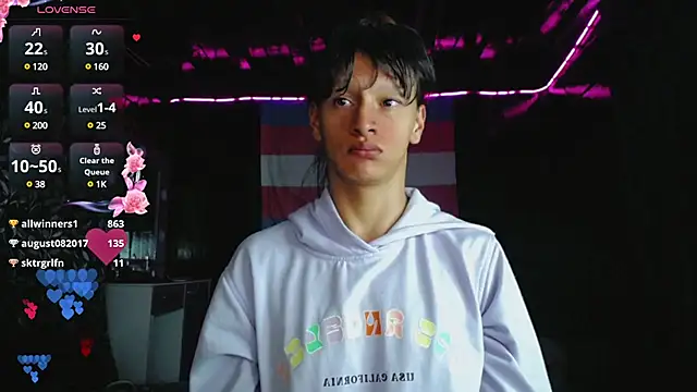 Summer XO online show from 03.17.25